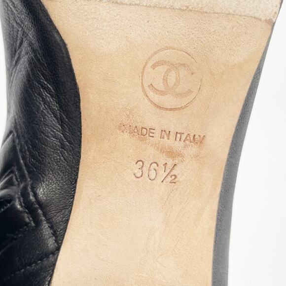 Chanel Black Leather 2010 Interlocking CC Ruffle Cap Toe Stretch Boot EU 36.5 - Picture 12 of 13